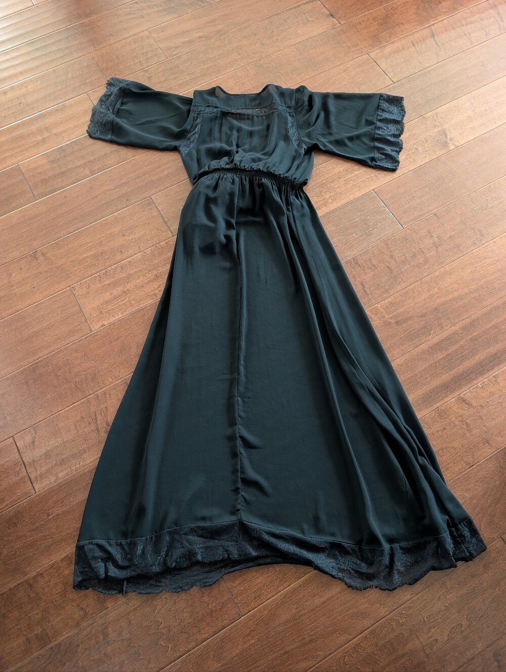 FARM Rio Black Lace-Trim Maxi Dress - Picture 2 of 4